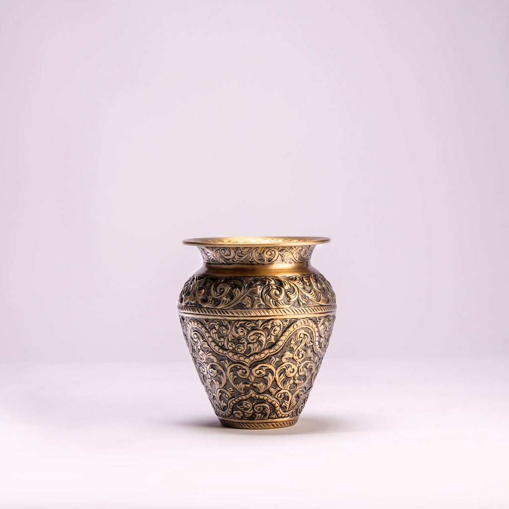 Guldaan Vase