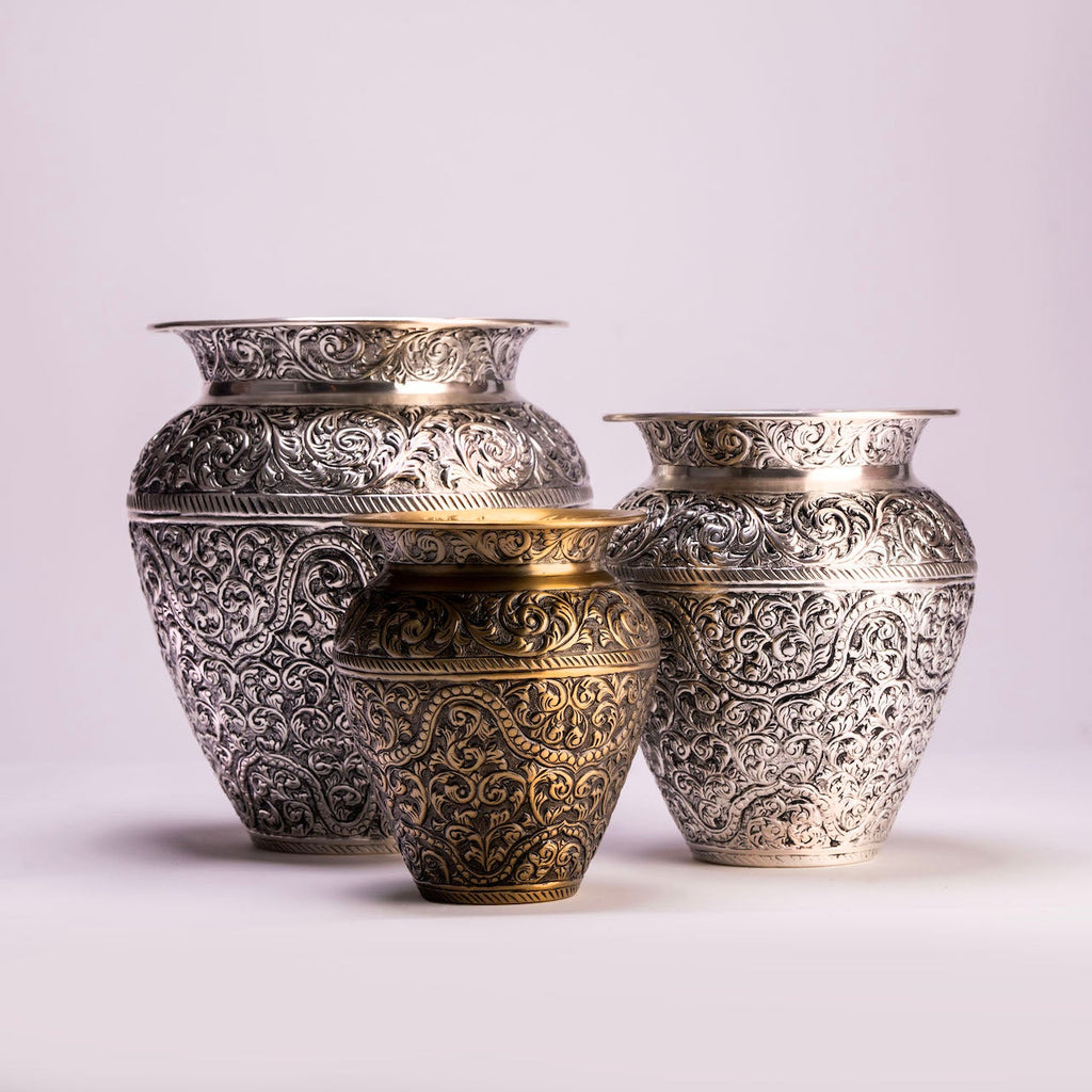 Guldaan Vase
